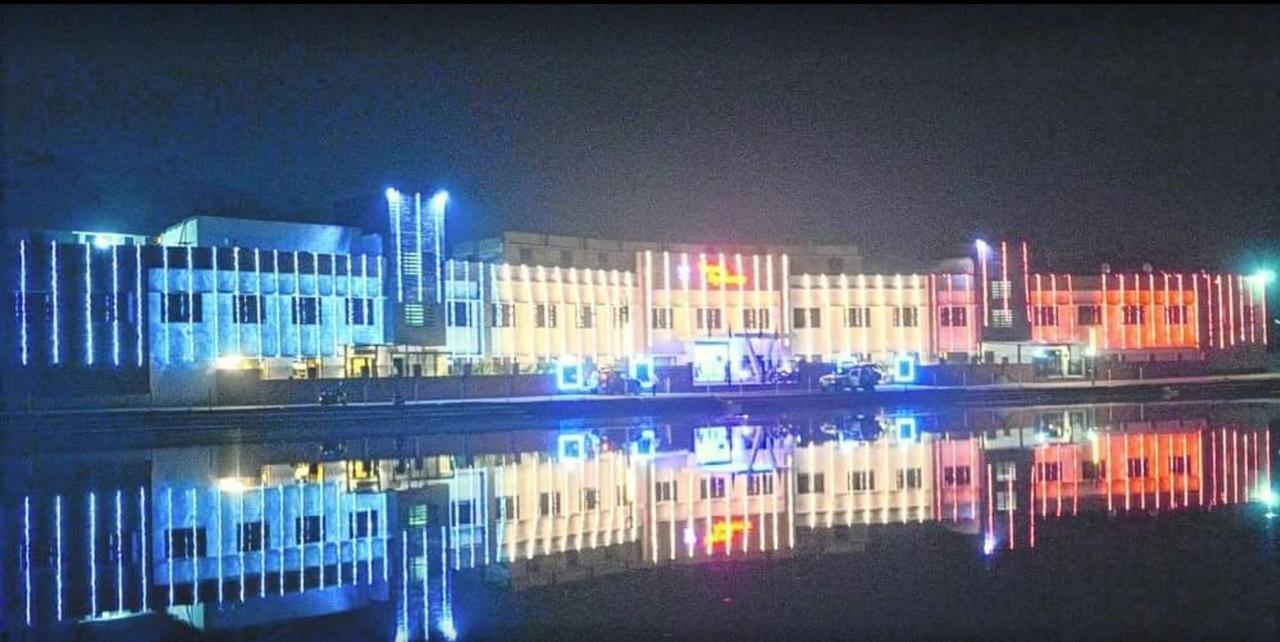 Veena Regency Hotel Chās Zewnętrze zdjęcie